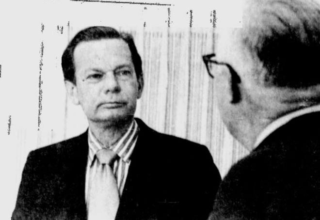 NBC News commentator David Brinkley chats with longtime friend and fellow Wilmingtonian Hugh Morton during a Greater Wilmington Chamber of Commerce gala dinner at the Timme Plaza in January 1971. [STARNEWS FILE]