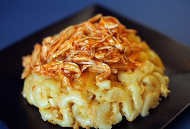 Macaroni and Cheese with Buffalo Chicken Topping. (Christian Gooden/St. Louis Post-Dispatch/TNS)