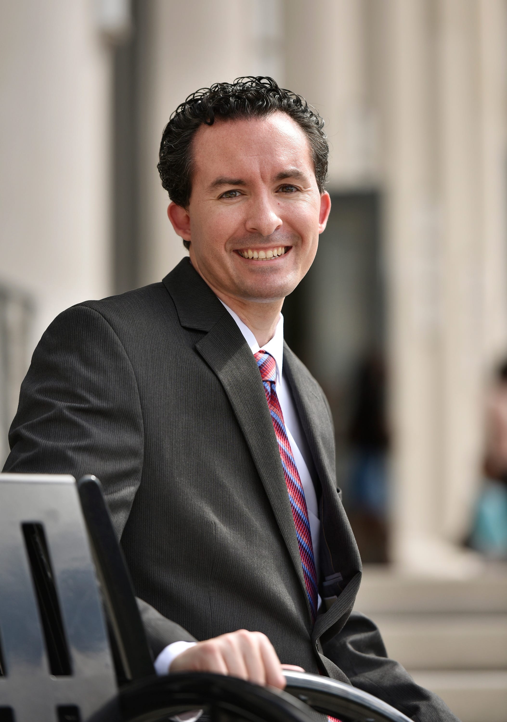 public-defenders-and-prosecutors-flee-for-better-salaries