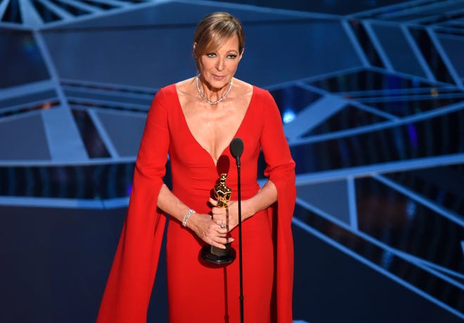 Allison Janney accepts the award for best performance by an actress in a supporting role for "I, Tonya" at the Oscars on Sunday, March 4, 2018, at the Dolby Theatre in Los Angeles. (Photo by Chris Pizzello/Invision/AP)