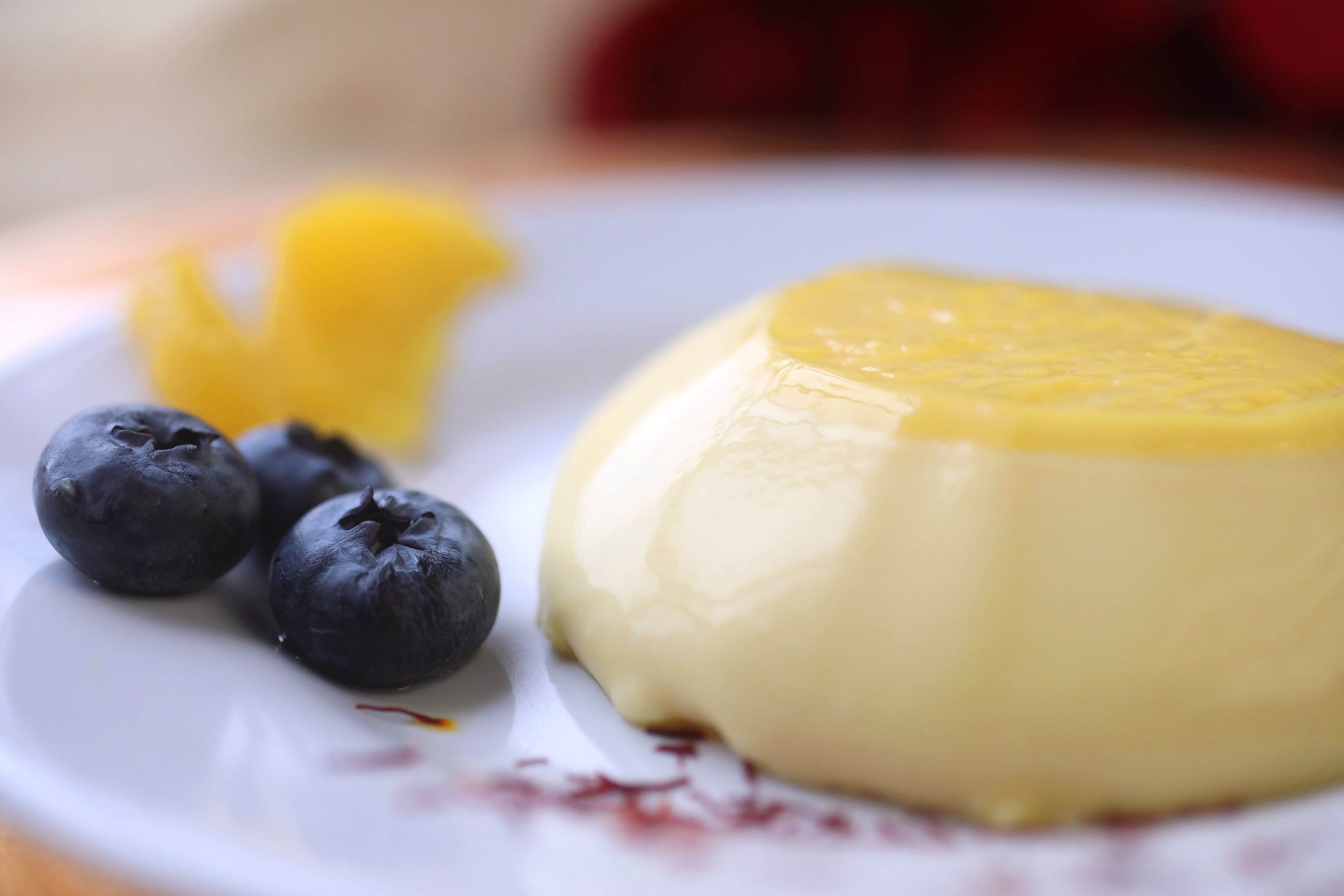 Recipe Saffron Panna Cotta