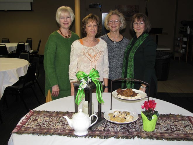Picture are (from left) 2018-2019 Co-Chairs Jean Sprecher and Debbie Stephenson and 2017-2018 Co-Chairs Mary Zilly and Debbie Booth.