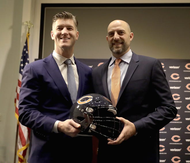 Chicago Bears general manager Ryan Pace, left, poses with Matt Nagy after Pace introduced Nagy as the club's 16th head coach in franchise history Tuesday, Jan. 9, 2018, in Lake Forest. [CHARLES REX ARBOGAST/THE ASSOCIATED PRESS]