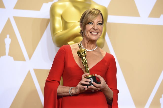 Allison Janney after winning the best supporting-actress Oscar for her role in "I, Tonya." [THE ASSOCIATED PRESS]