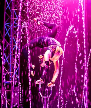 Cirque Italia combines acrobatics, water and light shows. [CONTRIBUTED PHOTOS]