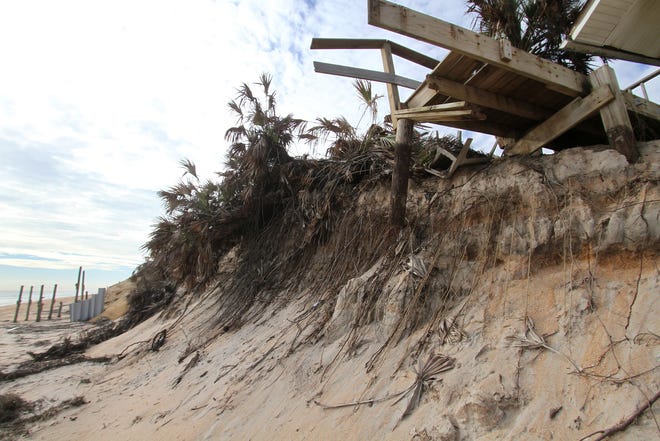 Dune erosion to homes in the 3100-3200 block of Ocean Shore Blvd. Flagler Beach, Friday January 20, 2017 following the distruction from Hurricane Matthew.  News-Journal/David Tucker