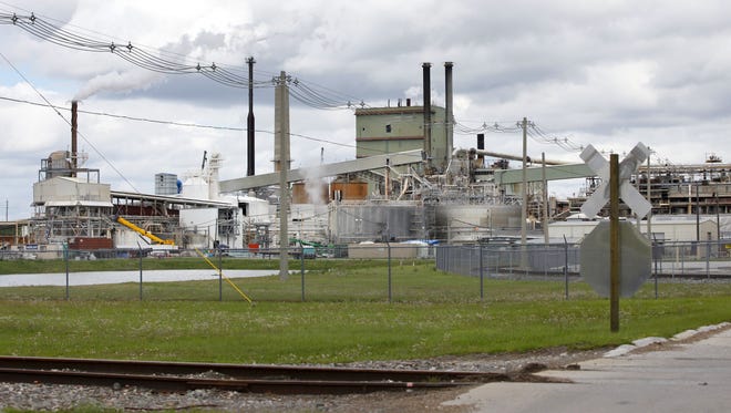 Georgia-Pacific Corp.'s mill in Putnam County, shown in this 2016 photo, was listed in a report released Thursday by activist group Environment Florida as having one of Florida's highest number of exceedances of water pollution limits on permits that govern major industrial facilities' operation. [DARON DEAN/ST. AUGUSTINE RECORD]