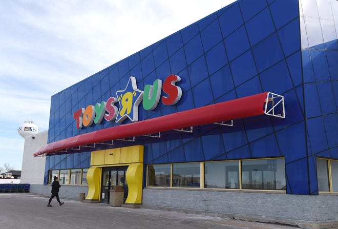 A shopper enters Toys R Us in Millcreek Township on March 20. The store is one of 740 U.S. bankrupt Toys R Us stores that will will be closing in the coming months. [JACK HANRAHAN/ERIE TIMES-NEWS]