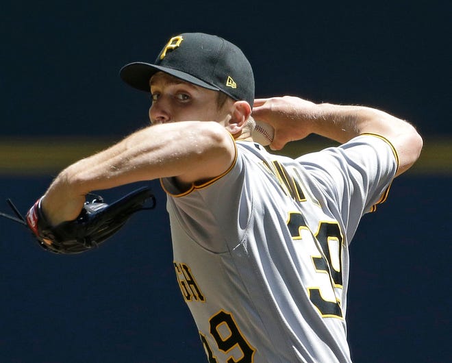 Pittsburgh Pirates' Chad Kuhl pitches during the first inning of a baseball game against the Milwaukee Brewers, Sunday, May 6, 2018, in Milwaukee. (AP Photo/Aaron Gash)