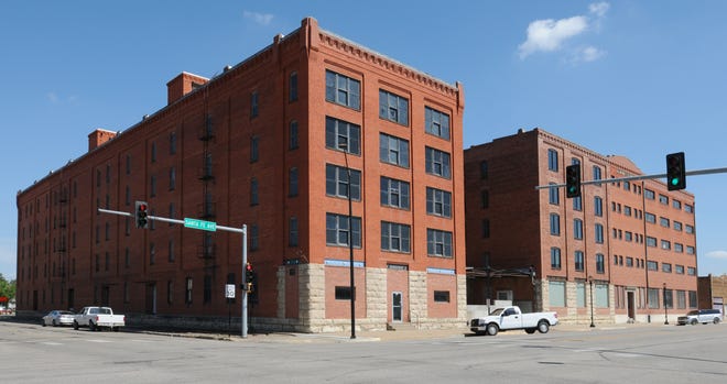 The Lee Mercantile Building, East Elm Street and North Santa Fe Avenue, will be converted to 53 apartments. [TOM DORSEY / SALINA JOURNAL]