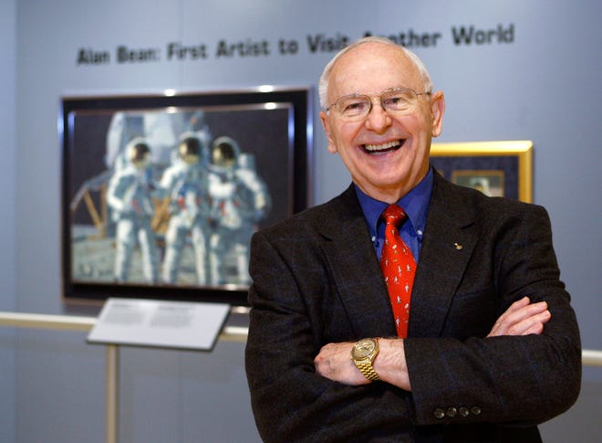 Alan Bean, the fourth man to walk on the moon, died on Saturday at Houston Methodist Hospital in Houston. His death followed his suddenly falling ill while on travel in Fort Wayne, Indiana, two weeks before. [Harry Cabluck/The Associated Press]