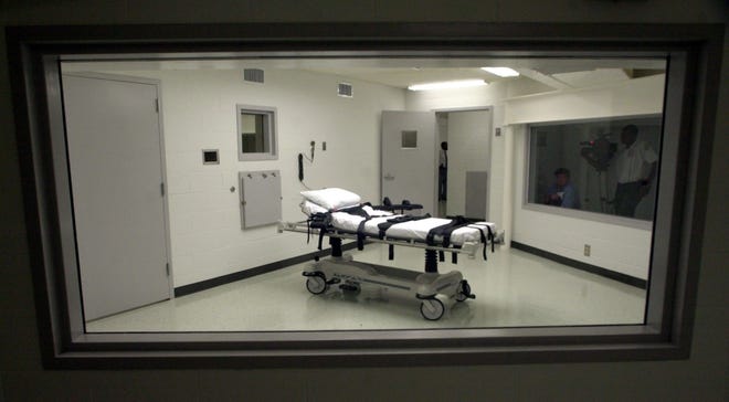 Alabama's lethal injection chamber at Holman Correctional Facility in Atmore. (File/AP Photo/Dave Martin, File)
