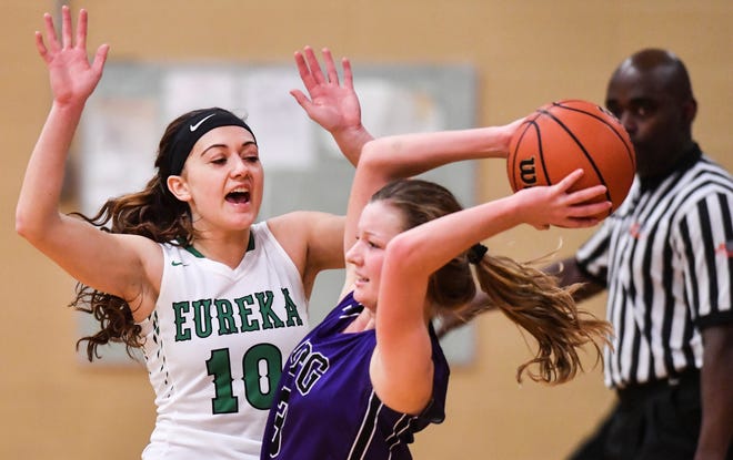 RON JOHNSON/JOURNAL STAR FILE PHOTO

Eureka's Natalie Bardwell pressures Emma Baker of of El Paso-Gridley during a girls basketball game last season.