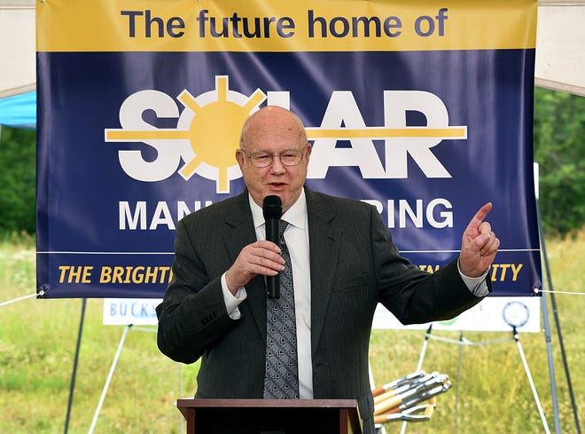 Owner and CEO of Solar Manufacturing, Inc., William Jones, speaks at the groundbreaking ceremony at the Sellersville Business Campus on Thursday, June 21, 2018. [ART GENTILE / STAFF PHOTOJOURNALIST]
