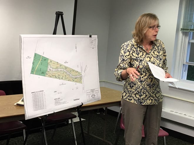 Attorney Laura Moynihan presents a proposed 12-unit 40B project to the Falmouth Affordable Housing Committee on June 28.



Photo by Ryan Bray