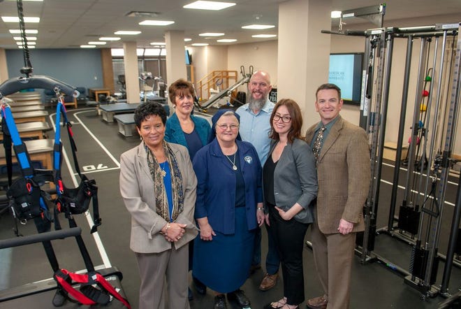 Pictured L-R: Tina S. Holland, PhD, President; Susan K. Steele-Moses, DNS, APRN-CNS, Dean, School of Health Professions; Sister Martha A. Abshire, Vice President for Mission Identity; Jeffrey Thompson, DPT, OCS, Cert. MDT, Director of Clinical Education, Doctor of Physical Therapy; Kelly Rodriguez, PT, DPT, NCS, Assistant Professor, Doctor of Physical Therapy; T. Kirk Nelson, PT, PhD, Program Director, Doctor of Physical Therapy