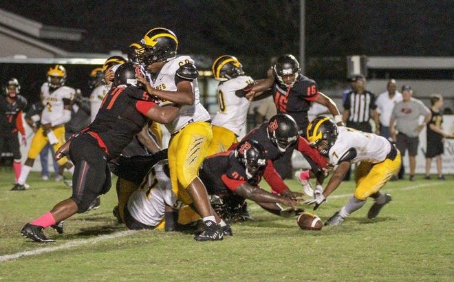 Donaldsonville will try to avenge their 2017 loss to St. James when they meet the Wildcats on Oct. 5. Photo by Chuck Montero.