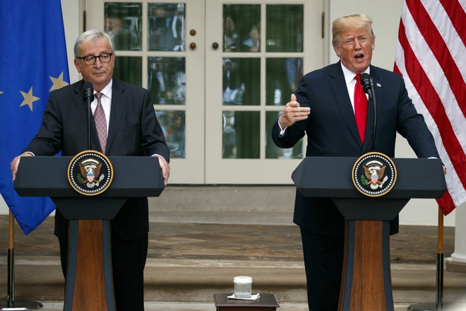 President Donald Trump and European Commission president Jean-Claude Juncker speak in the Rose Garden of the White House, Wednesday, July 25, 2018, in Washington. (AP Photo/Evan Vucci)