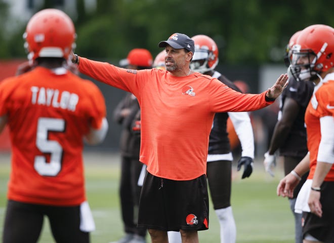 Cleveland Browns offensive coordinator Todd Haley directs a drill during the team's organized team activity on June 5 in Berea, Ohio. A former head coach with the Chiefs who spent the past six seasons in Pittsburgh, Haley faces a whole new set of challenges with the Browns. [AP Photo/Ron Schwane, File]