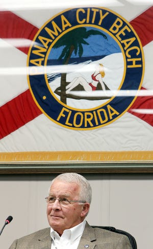 Mayor Mike Thomas