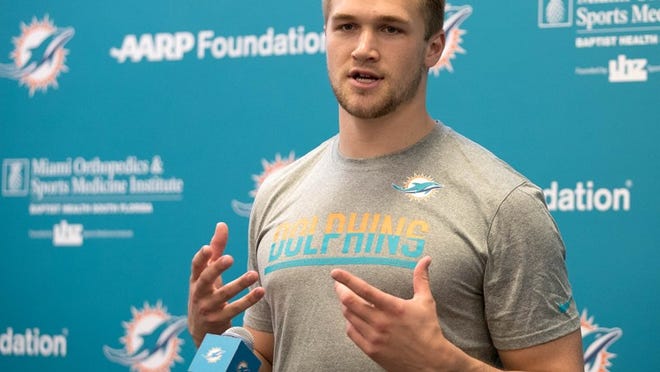 Tight end Mike Gesicki at rookie mini-camp in Davie, Florida on May 11, 2018. (Allen Eyestone / The Palm Beach Post)