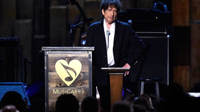 Honoree Bob Dylan speaks onstage at the 25th anniversary MusiCares 2015 Person Of The Year Gala honoring Bob Dylan at the Los Angeles Convention Center on February 6, 2015 in Los Angeles, California. (Photo by Frazer Harrison/Getty Images)