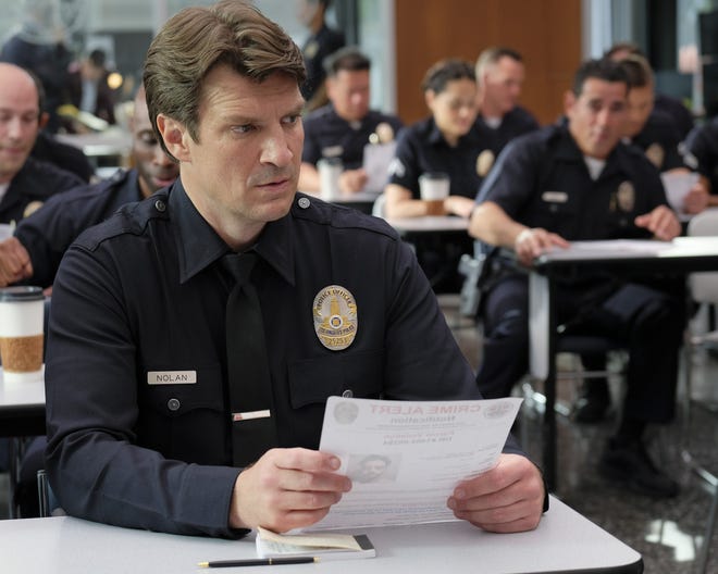 Nathan Fillion stars as John Nolan, a middle-aged man who signs up to become a rookie cop, in ABC's new drama series "The Rookie." [ABC PHOTO]