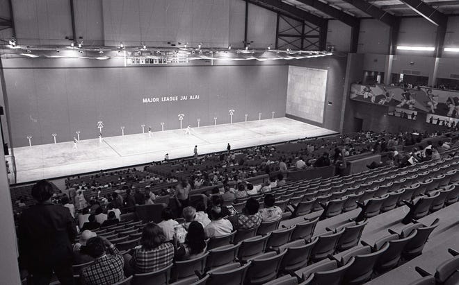 A crowd prepares to watch the jai alai matches on June 10, 1976, opening night at the new fronton. [DAILY NEWS FILE PHOTO]
