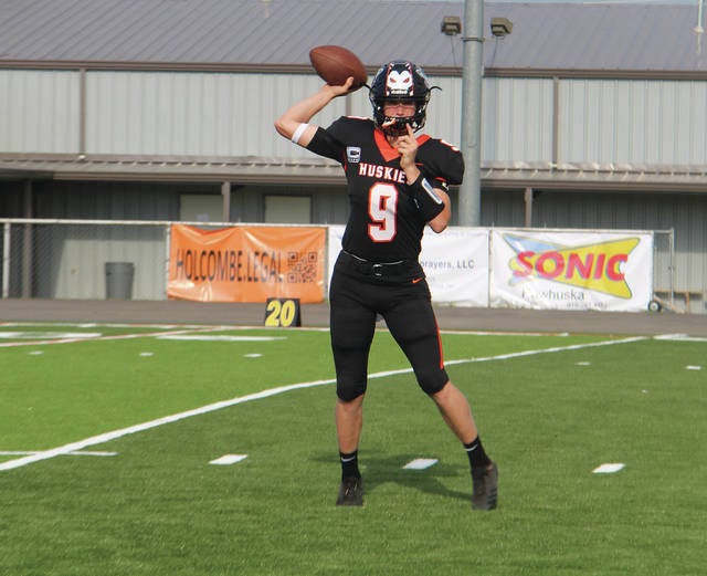 Pawhuska quarterback Bryce Drummond warms up prior to Friday’s game against Kellyville. Robert Smith/Pawhuska Journal-Capital