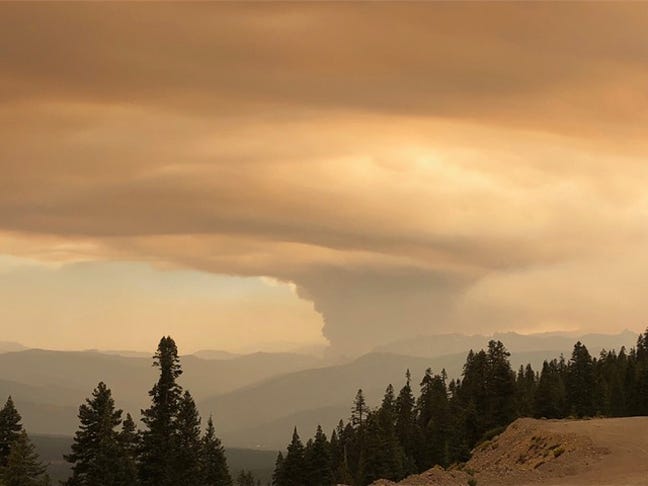 A photo of smoke spreading north from the Delta Fire north of Lakehead as seen from the Everitt Memorial Highway on Mt. Shasta Wednesday afternoon, Sept. 5, 2018. Photo by John Kessler of Mount Shasta.
