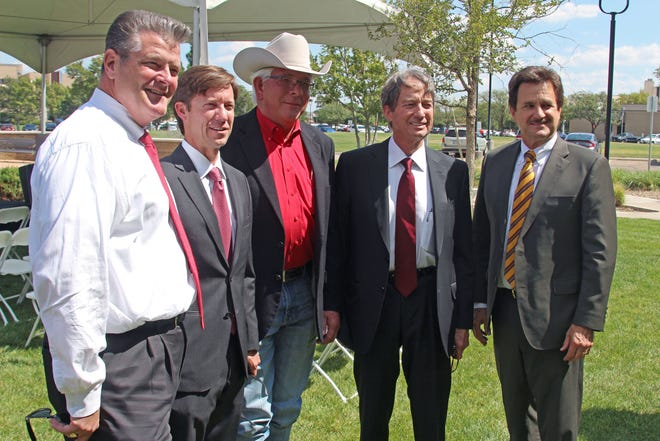 Dr. Tedd Mitchell, Trevor Caviness, Steve Anthony, Terry Caviness and Dr. Lawrence Schovanec pose for a quick picture the Texas Tech School of Veterinary Medicine at a thank you gathering for Caviness Beef Packers financial support.



(Neil Starkey / For the Amarillo Globe-News)