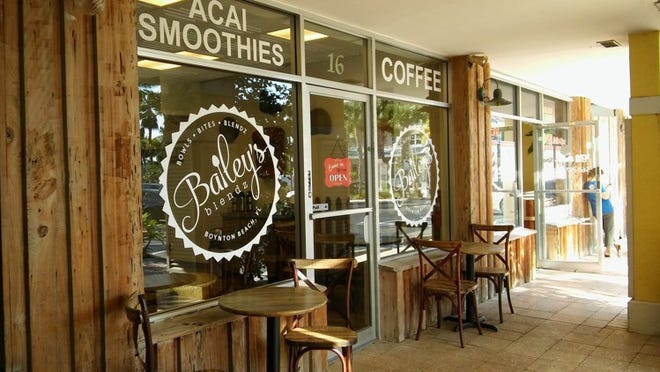 Bailey’s Blendz in Boynton Beach is comfy and cozy with a vintage, farmhouse ambience.