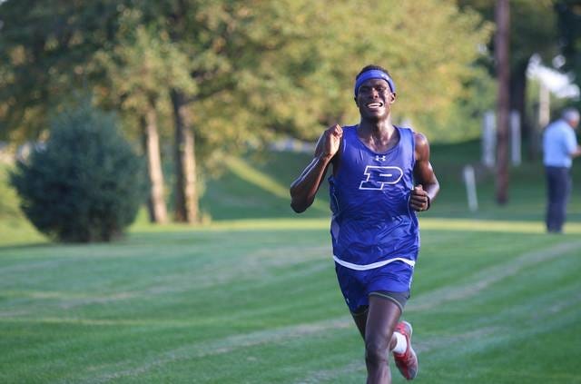 Mohamed Abdelnabi ran the boy’s 5k in 20 minutes and 14 seconds at the ADM Invitational. PHOTO BY ANDREW BROWN/DALLAS COUNTY NEWS