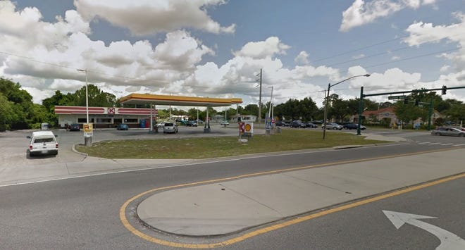 Google Maps street view image of 2720 Elkcam Blvd., Deltona where an armed robbery occurred early Wednesday, Sept. 19, 2018.