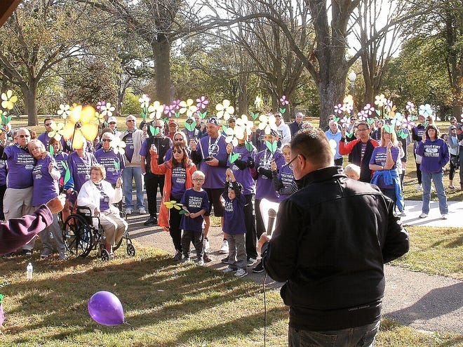 Emcee Chris Postin addresses the crowd during 2017's Knox-Warren Walk to End Alzheimer's. [SUBMITTED PHOTO]