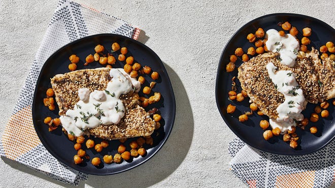 Za'atar Chicken With Chickpeas and Yogurt works some classic flavors into a pantry -pleasing dish.



(The Washington Post/Tom McCorkle)