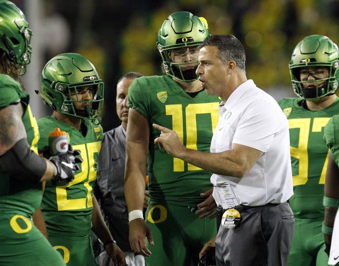 Oregon coach Mario Cristobal will be looking for his first Pac-12 win as the Ducks' coach when Oregon plays at California on Saturday. [Andy Nelson/The Register-Guard]