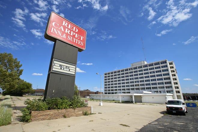The owner of the vacant Red Carpet Inn & Suites at 914 S.E. Madison Ave. has been cited by the city of Topeka for property maintenance violations. In the past, officials said, the North Dakota-based owner has been responsive to issues. [Chris Neal/The Capital-Journal]