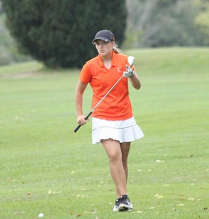 Kewanee's Riley Hansen visualizes a shot during the 2018 TRAC tournament. Hansen shot an 84 Monday in the Pontiac Sectional to qualify for the state meet.