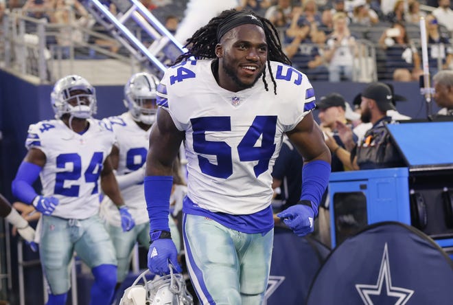 Linebacker Jaylon Smith has become a leader of the Dallas defense as he closes in on a full recovery from a devastating knee injury in his last game at Notre Dame. [Roger Steinman/The Associated Press]