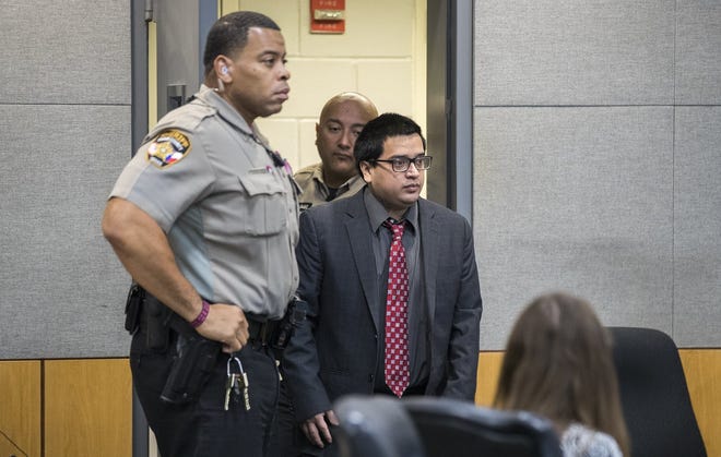 Stephen Cortez walks into a Travis County courtroom Tuesday. He is accused of beating his girlfriend's 2-year-old daughter to death in 2016. [RICARDO B. BRAZZIELL/AMERICAN-STATESMAN]