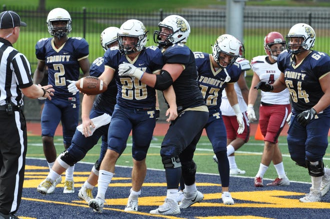 Killingly star Spencer Lockwood (28) has rushed for 465 yards and five touchdowns for Trinity College this season. (Photo courtesy of Trinity athletics)