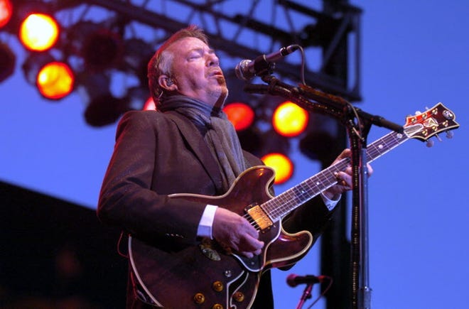 Boz Scaggs performs on Friday at the Zeiterion Theatre in New Bedform. [Contra Costa Times, file / Eddie Ledesma]