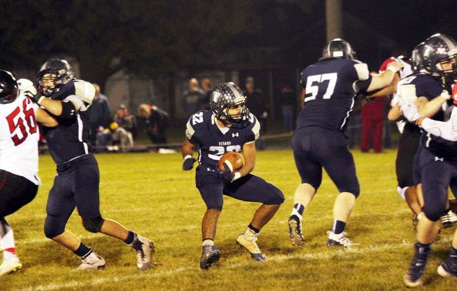 A/W running back Bryan Ponce was a first-team all-LTC pick.