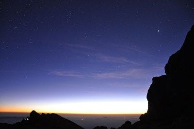 Early morning stars,seen above the coming dawn at the top of Kilimanjaro, March 21, 2009.



[Jorge Lascar/Wikimedia Commons]
