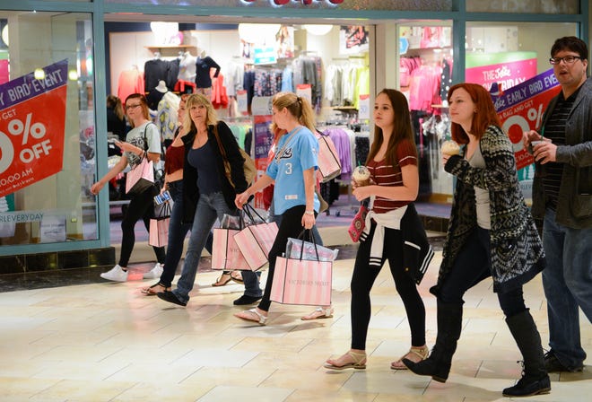 Shoppers make their way through Westfield Sarasota mall on Black Friday in this 2015 file photo.  

[HERALD-TRIBUNE ARCHIVE]