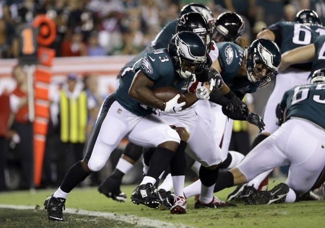 Running back Darren Sproles would give the Eagles a boost if he can play Monday night against Washington. [AP FILE PHOTO]