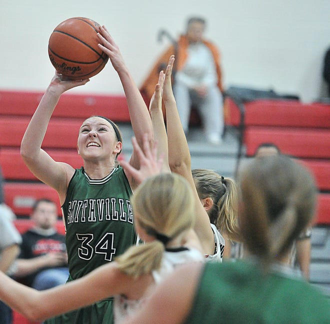 Smithville's Sarah Meech (34) goes up inside for a shot in the Smithies' Wayne County Athletic League game at Rittman Thursday. Meech scored 13 points as the Smithies won 36-19.