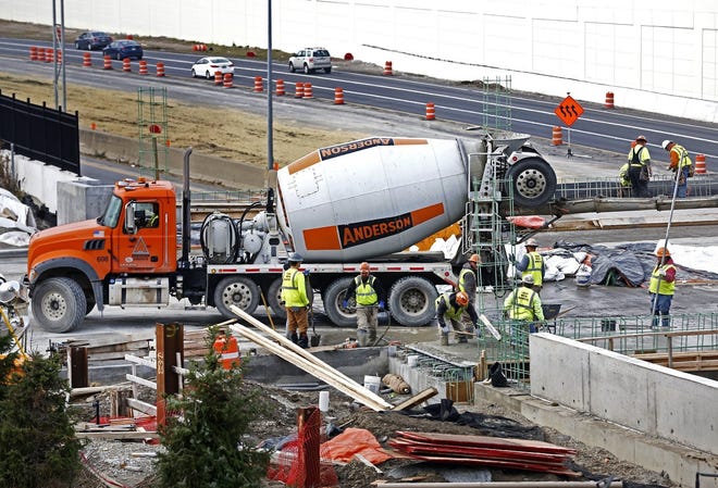 Work continues on the reconstruction of the Grant Avenue bridge over I-70 and I-71. Work has been delayed, with the bridge now on pace to reopen at the end of this year. [Fred Squillante/ Dispatch]