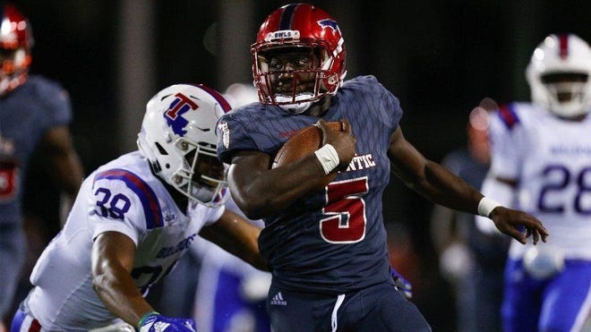Florida Atlantic running back Devin Singletary is declaring for the NFL Draft. [MICHAEL REAVES/Getty]